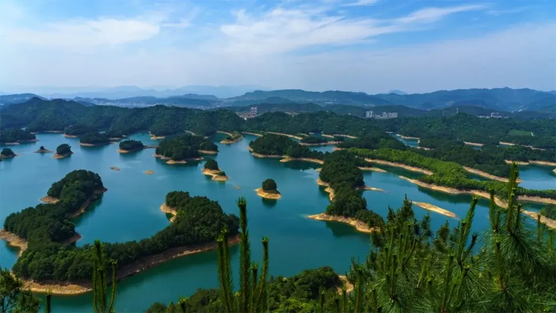 纵览300余座大小岛屿