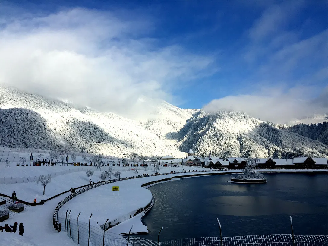 西岭雪山