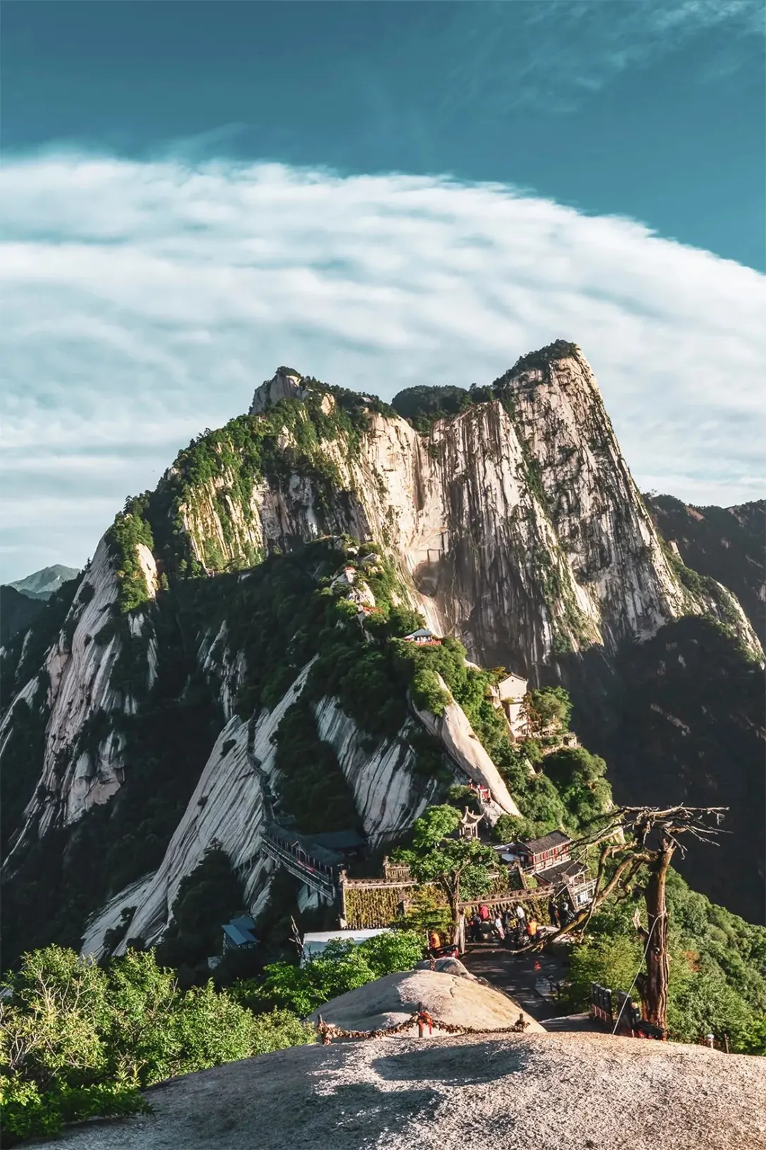 俊秀华山，自古就是“奇险天下第一山”