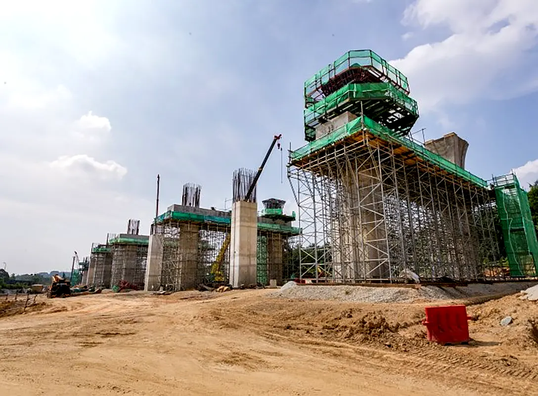 Construction of pier head and cross beam at the Cyberjaya City Centre MRT Station site.