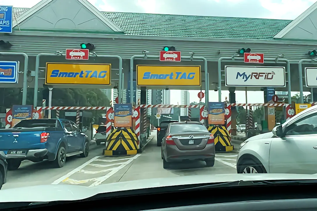 Jalan Duta Toll Plaza