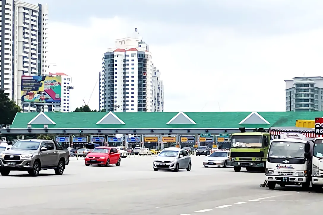 Jalan Duta Toll Plaza