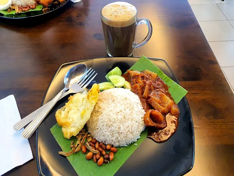 Botak Nasi Lemak, Taman Universiti