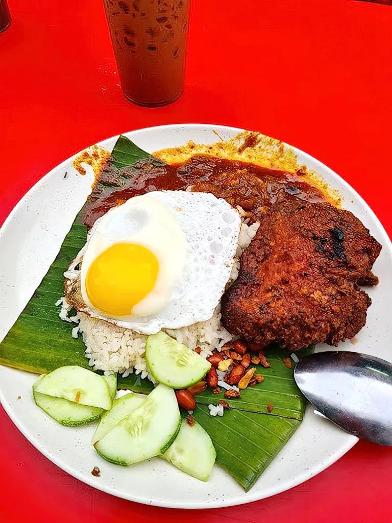 Bumbung Nasi Lemak, Sea Park