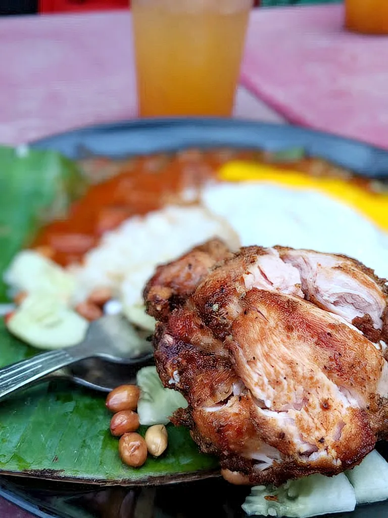 Bumbung Nasi Lemak, Sea Park