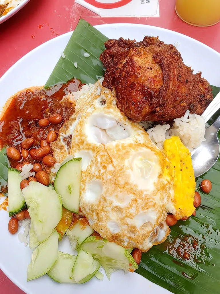 Bumbung Nasi Lemak, Sea Park