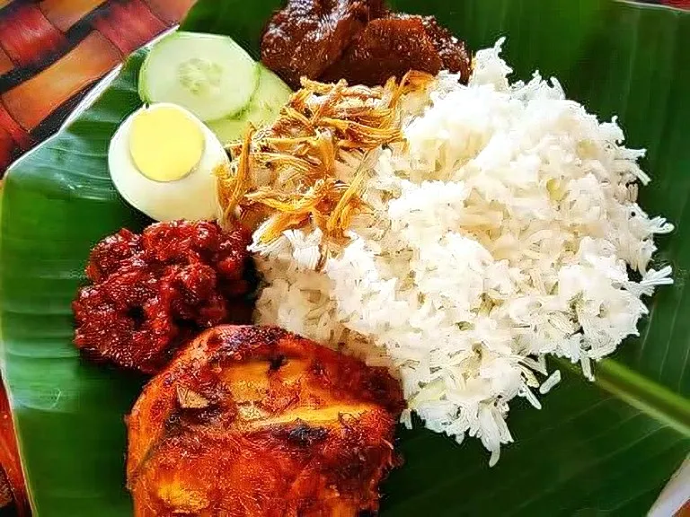 Bumbung Nasi Lemak, Sea Park