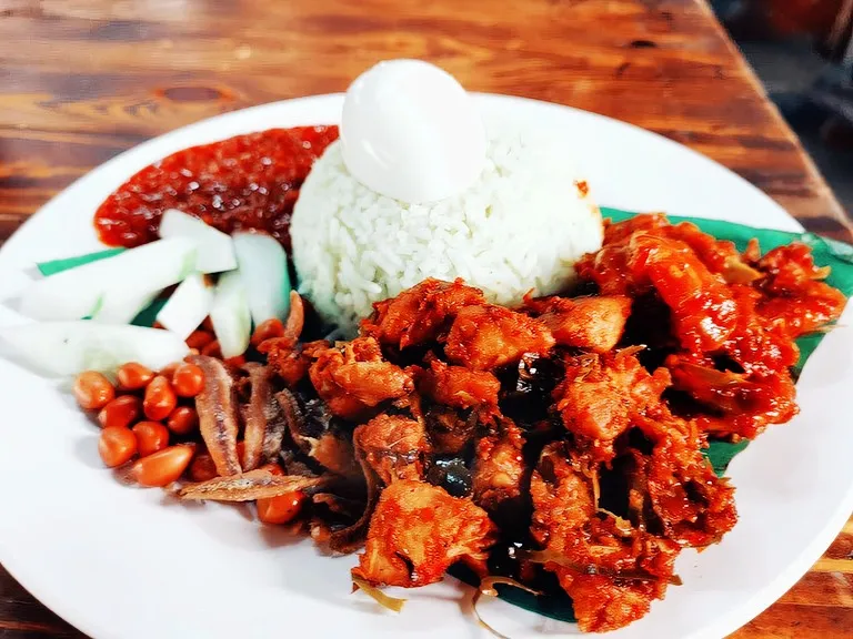 Nasi Lemak Angah, Sentul