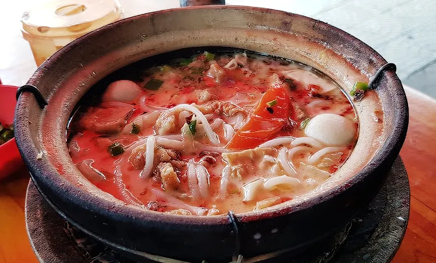 Norway Salmon Fish Head Noodles, Jinjang Selatan