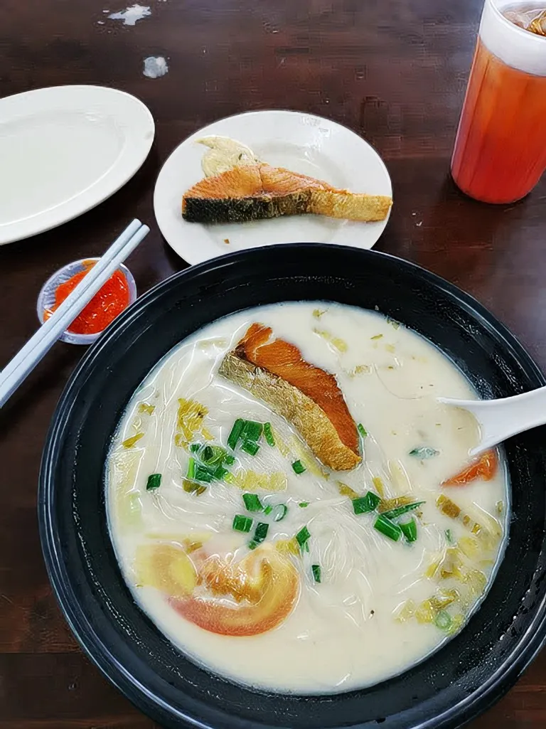 Norway Salmon Fish Head Noodles, Jinjang Selatan