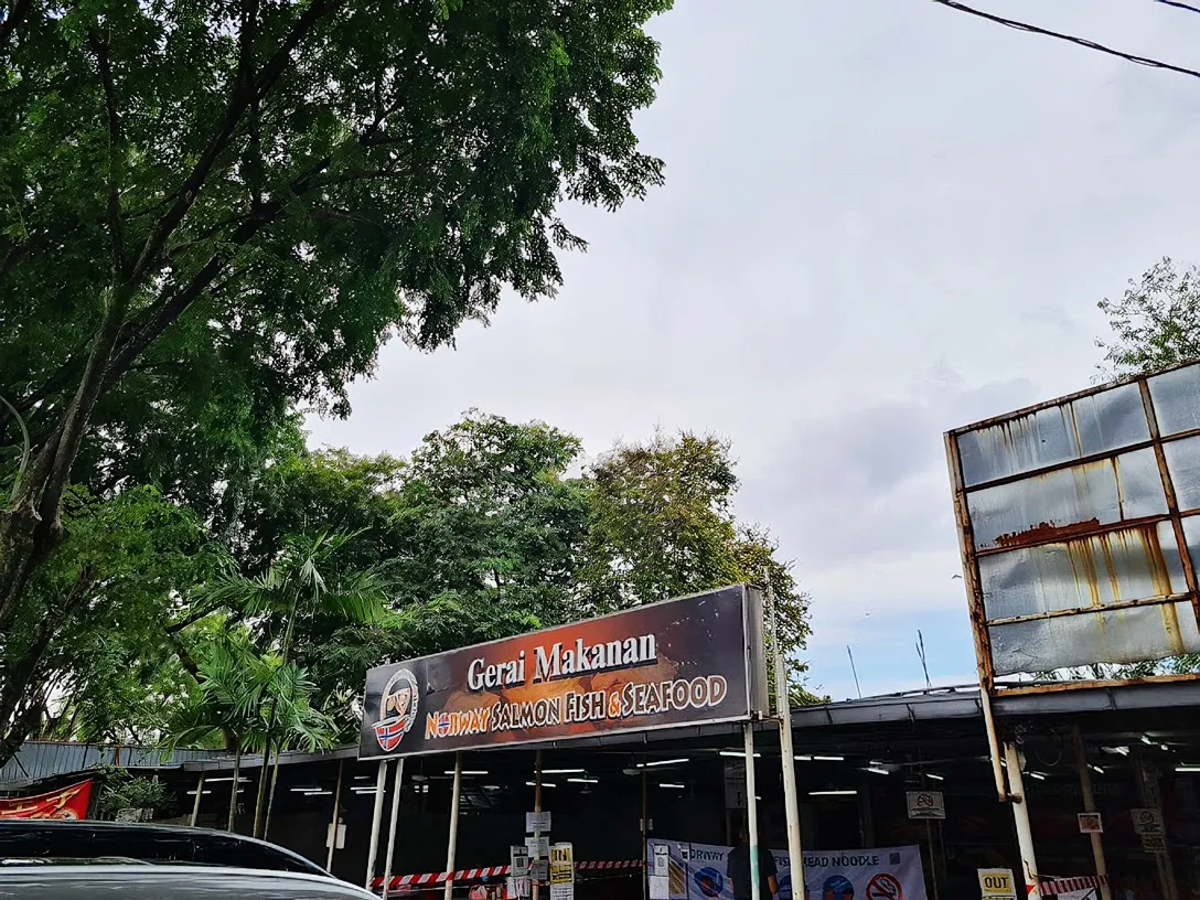 Norway Salmon Fish Head Noodles, Jinjang Selatan