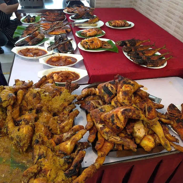 Restoran Ummi Aishah, Kota Warisan