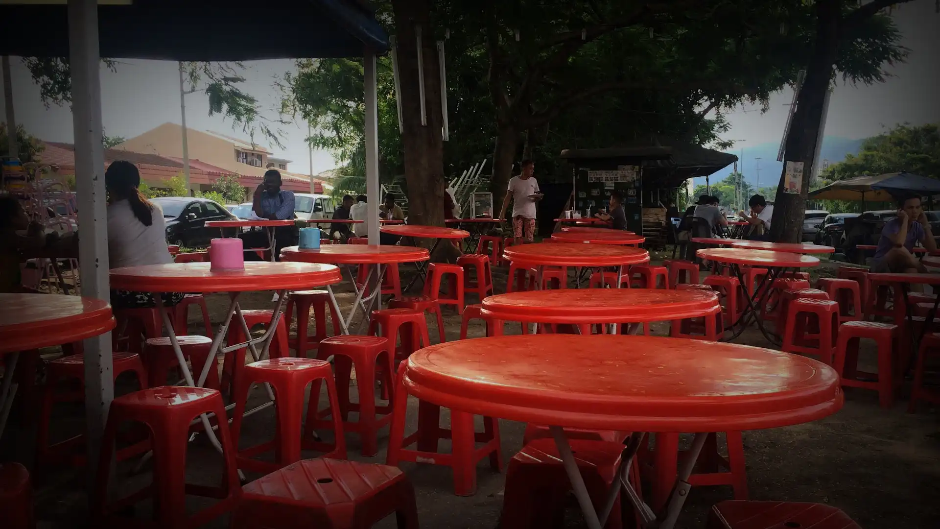 Gerai Big Tree Head Mamak, Kepong Baru — Where the Fried Chicken Steals the Show