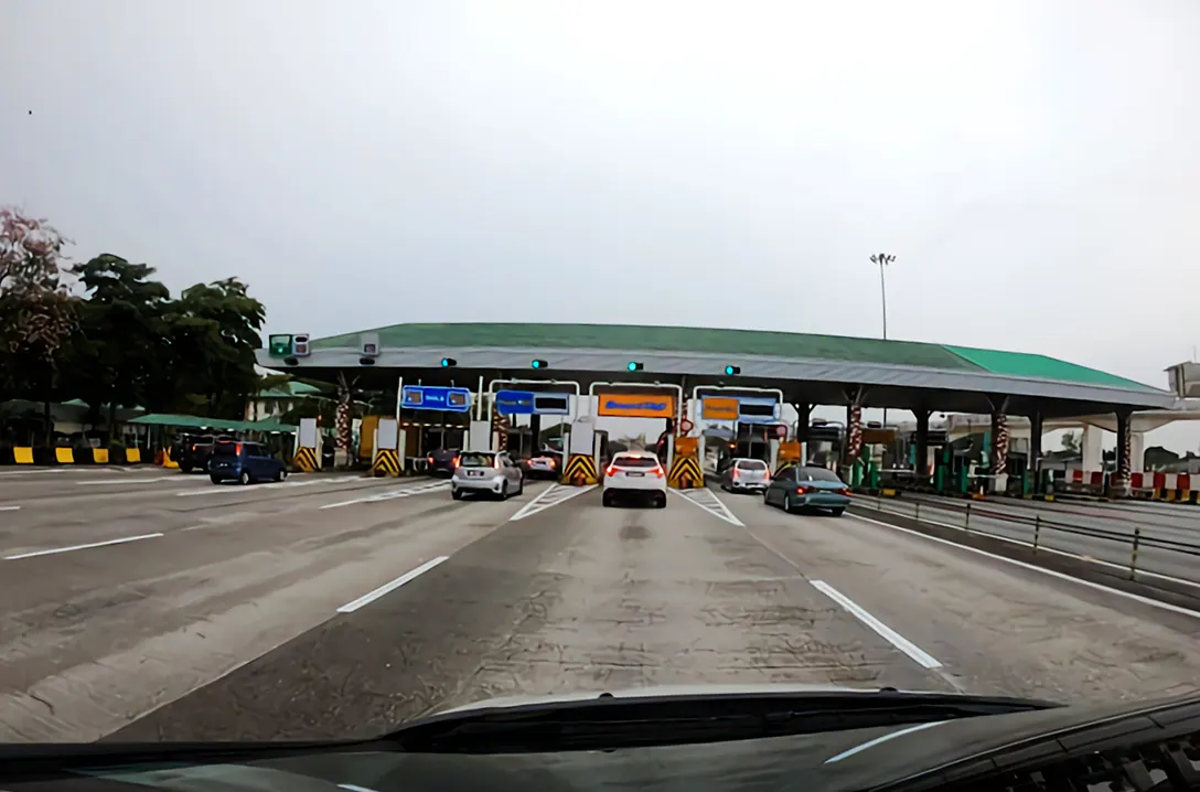 Kota Damansara Toll Plaza