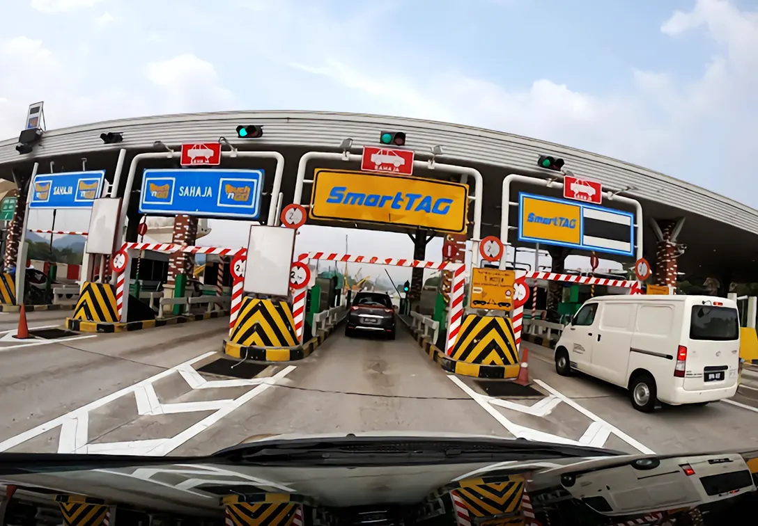 Kota Damansara Toll Plaza