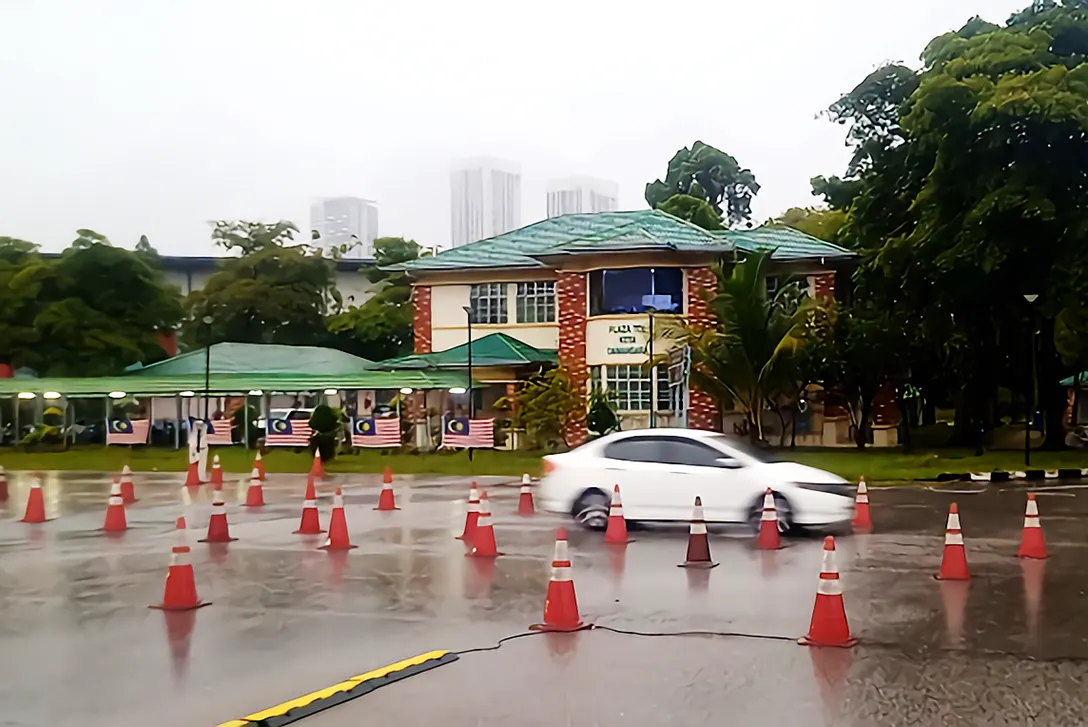 Kota Damansara Toll Plaza