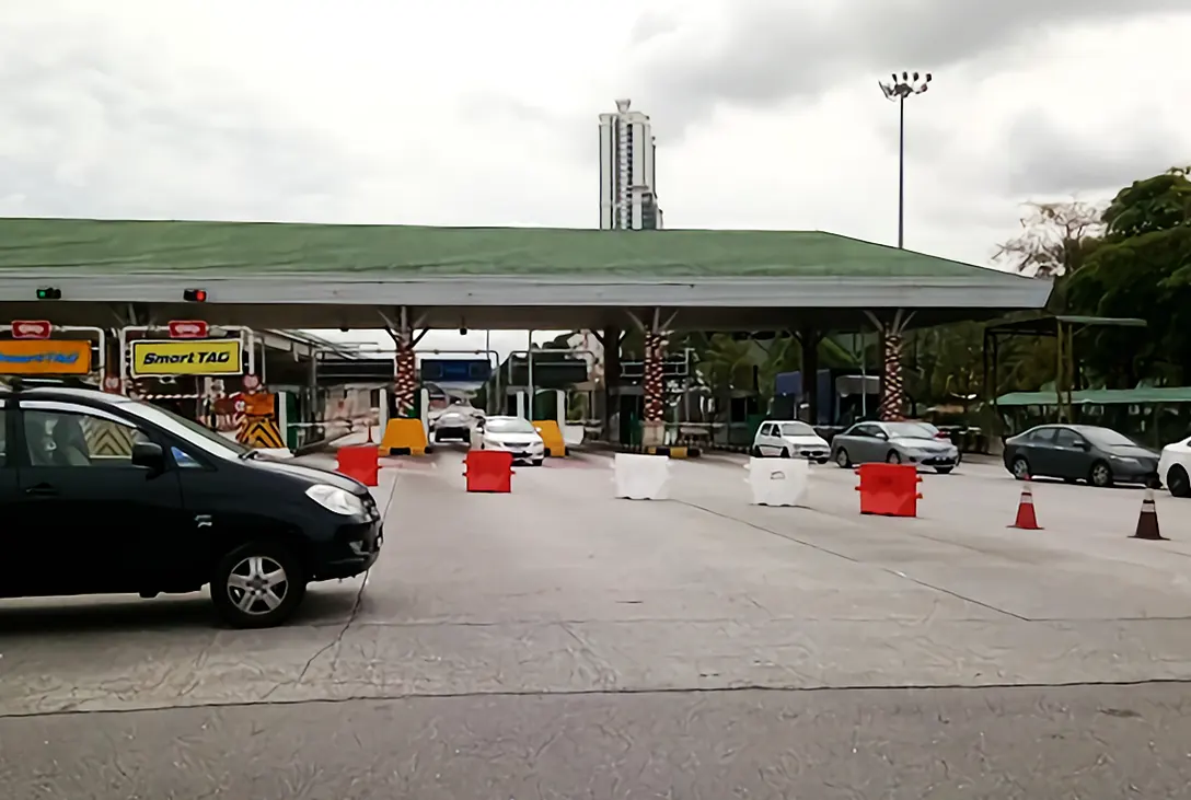 Kota Damansara Toll Plaza