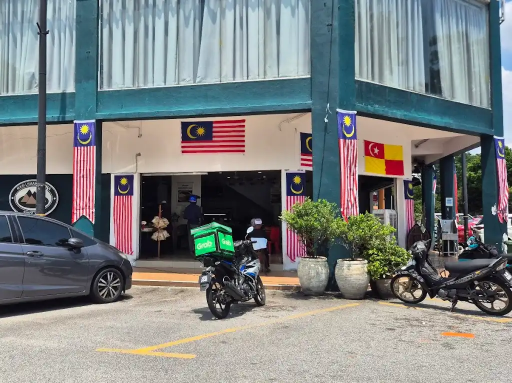 Nasi Lemak Saleha, Ampang — Kampung-Style Comfort in Dataran Pandan Prima
