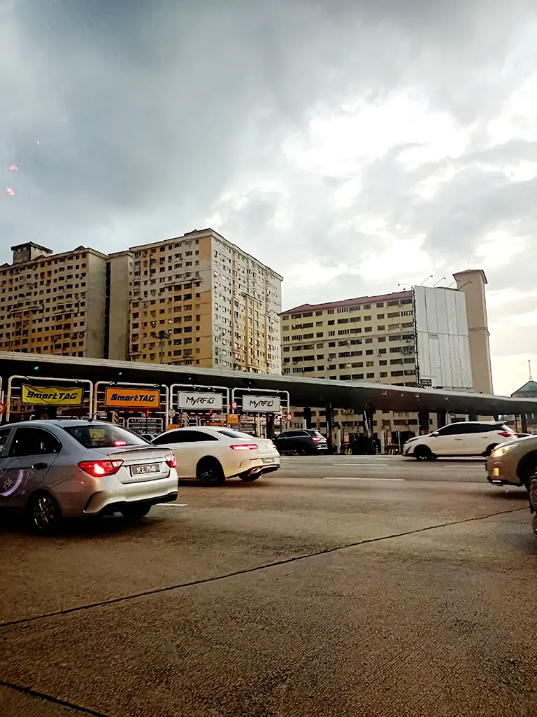 Sungai Besi Toll Plaza