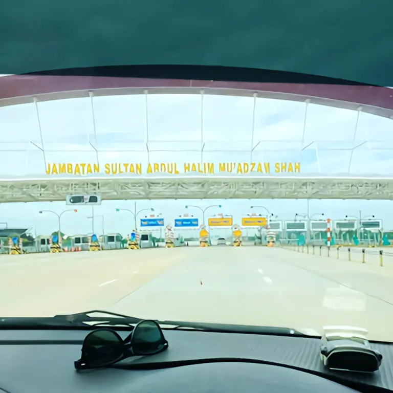 Bandar Cassia Toll Plaza