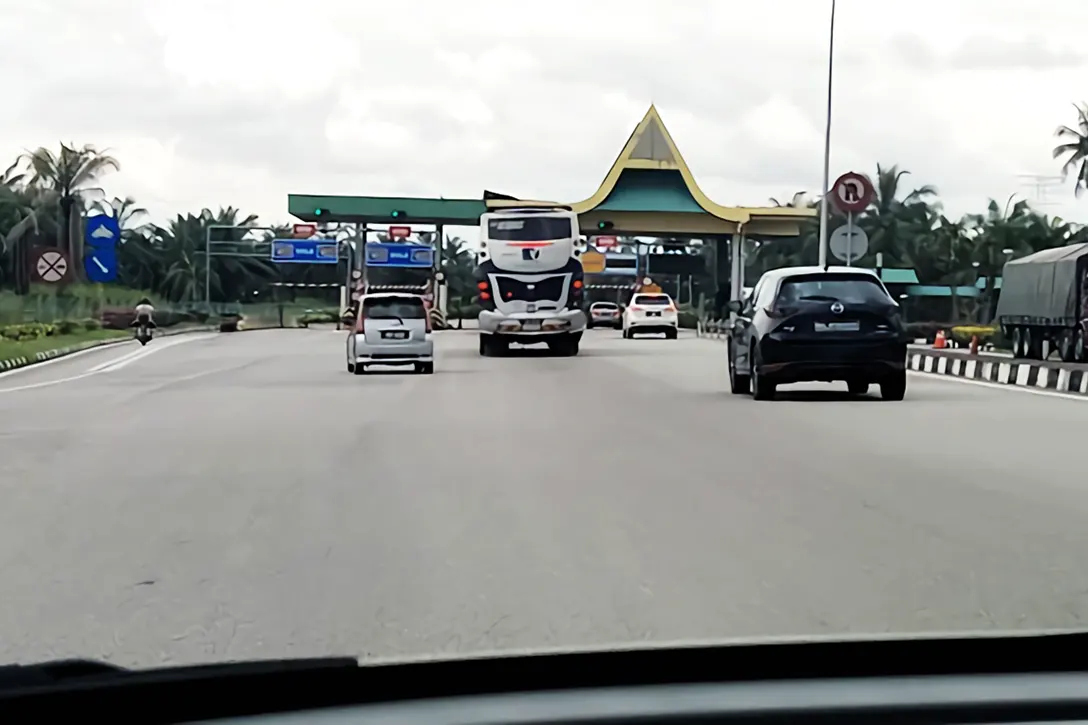 Bukit Tambun Utara Toll Plaza