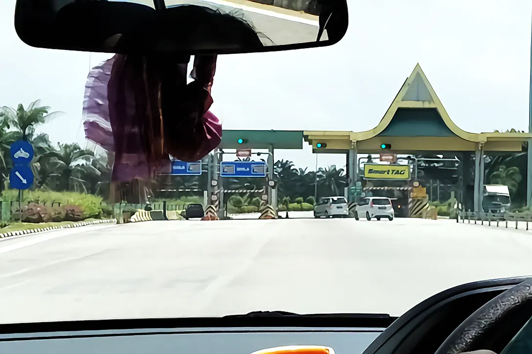 Bukit Tambun Utara Toll Plaza