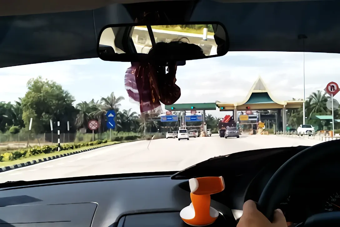 Bukit Tambun Utara Toll Plaza