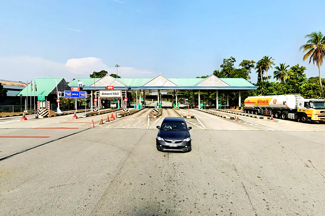 Changkat Jering Toll Plaza