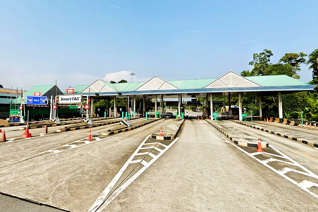 Changkat Jering Toll Plaza