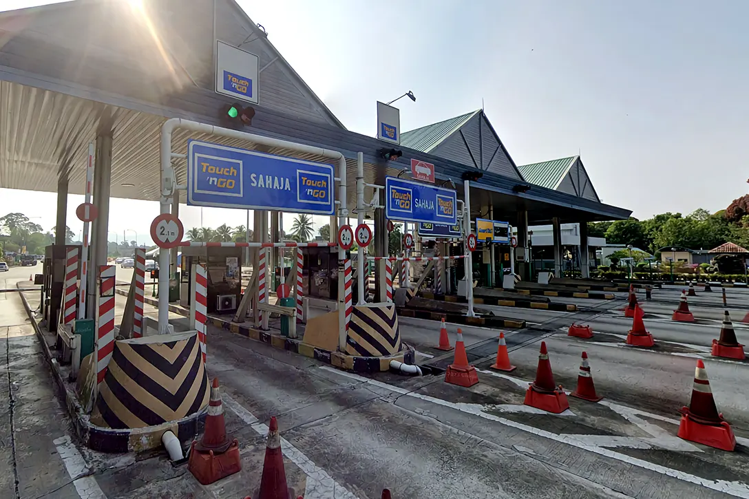 Changkat Jering Toll Plaza