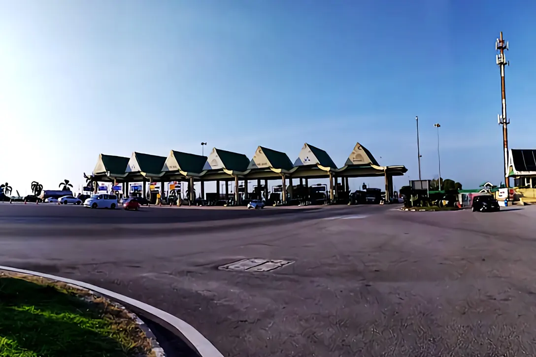 Sungai Dua Toll Plaza