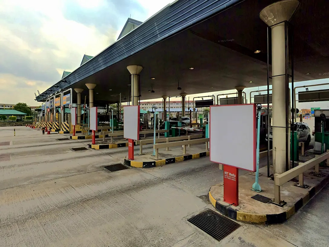 Bandar Saujana Putra Toll Plaza