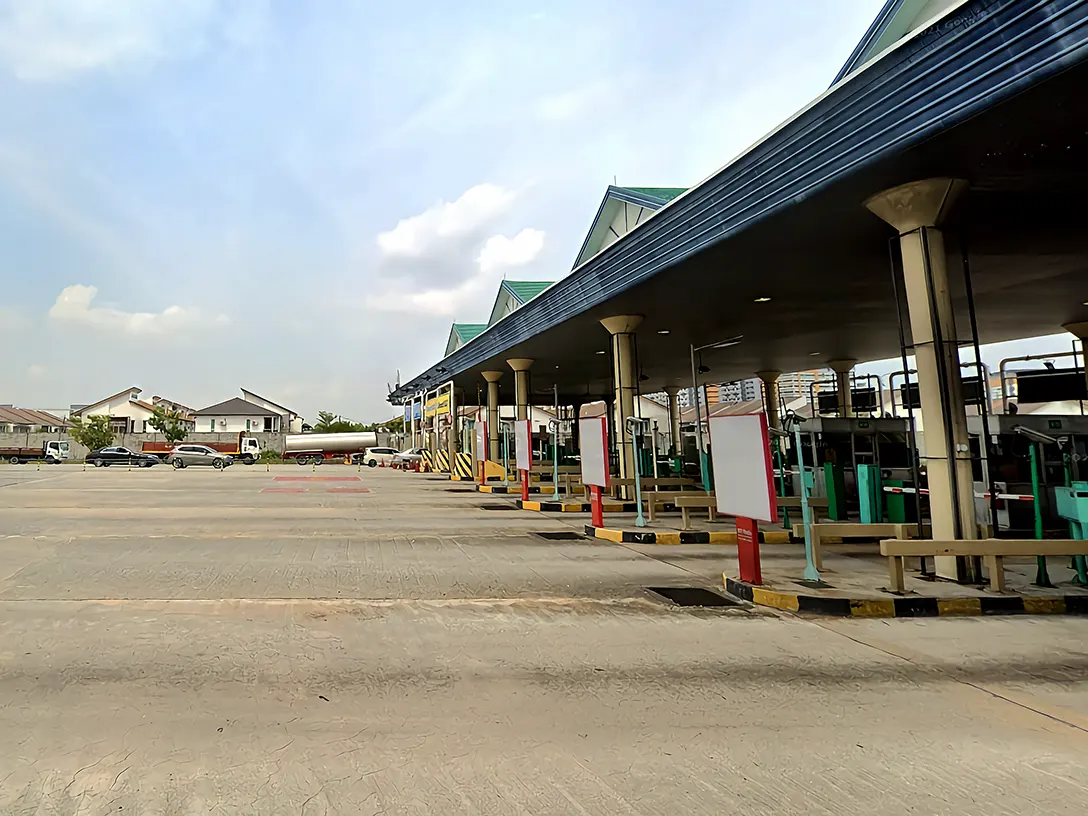 Bandar Saujana Putra Toll Plaza