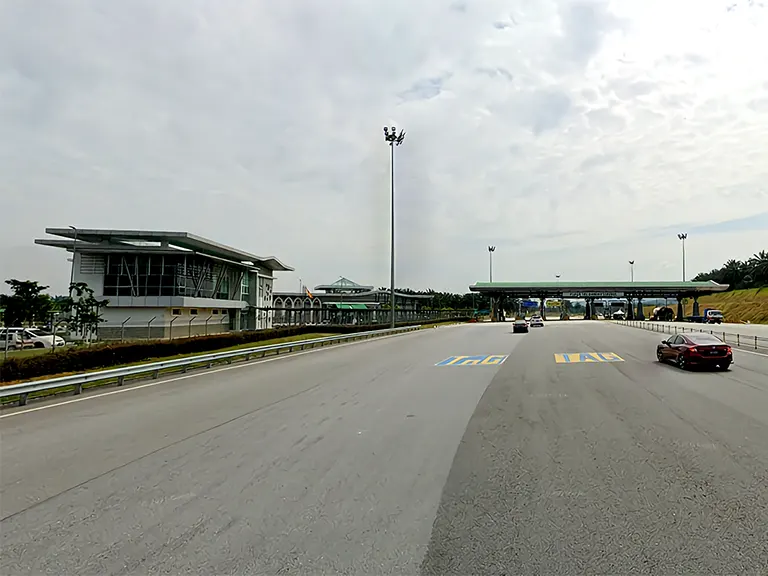 Bandar Serenia Toll Plaza