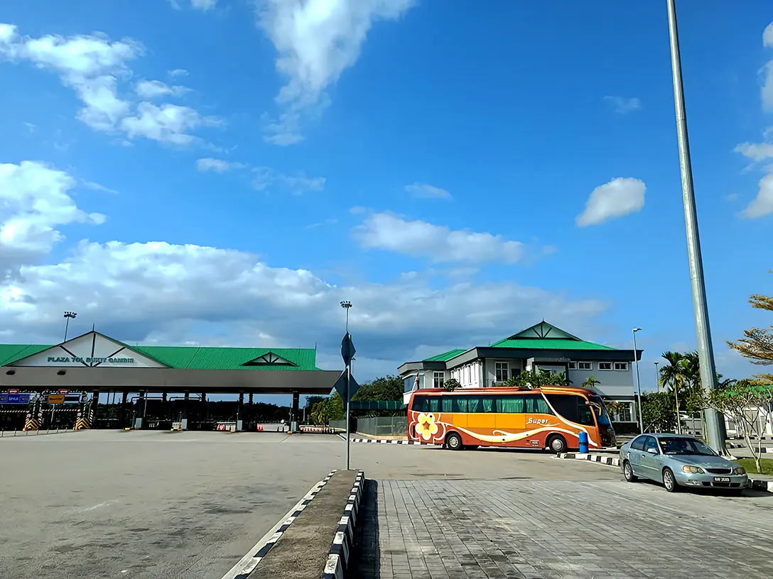 Bukit Gambir Toll Plaza