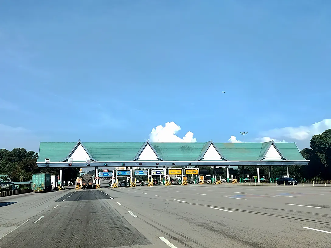 Bukit Raja Toll Plaza