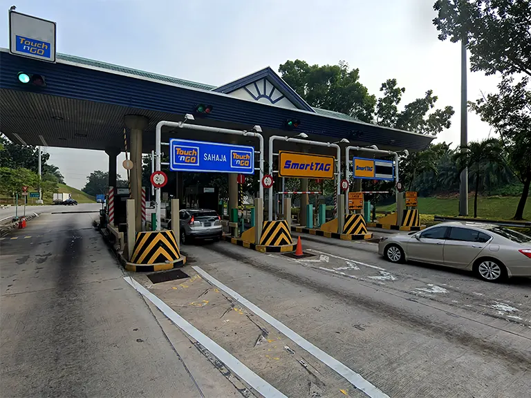 Ebor Selatan Toll Plaza