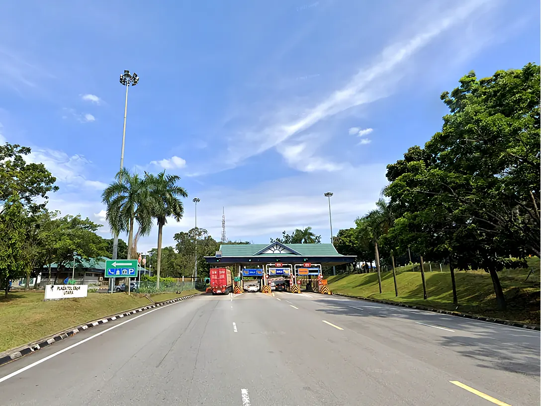 Ebor Utara Toll Plaza