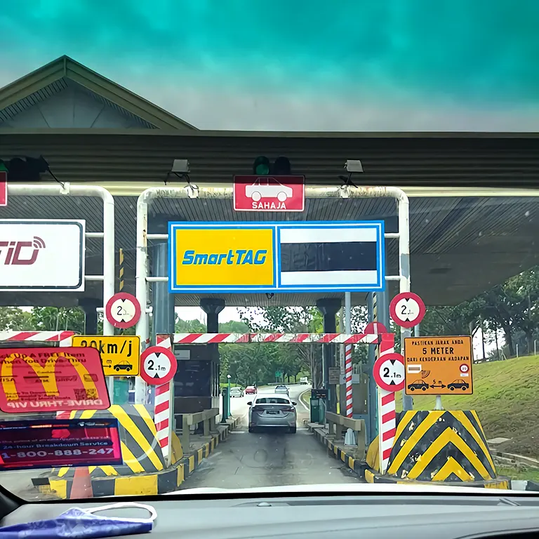 Ebor Utara Toll Plaza