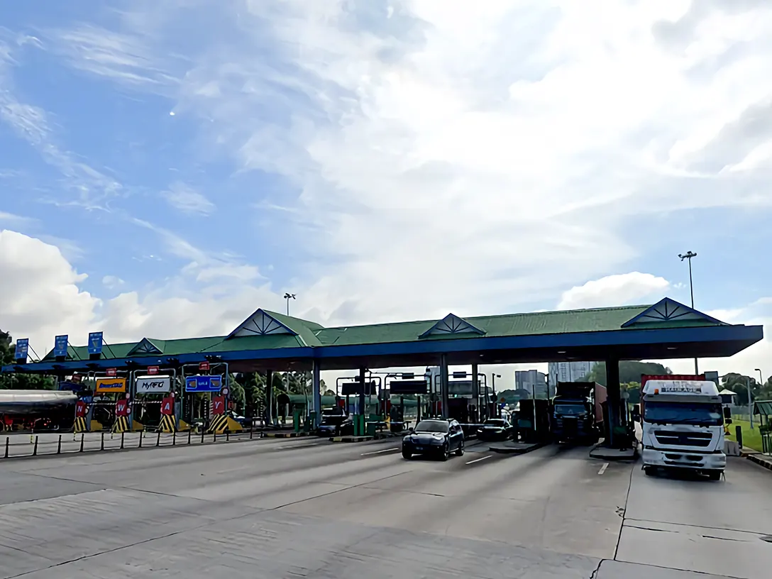 Kempas Toll Plaza