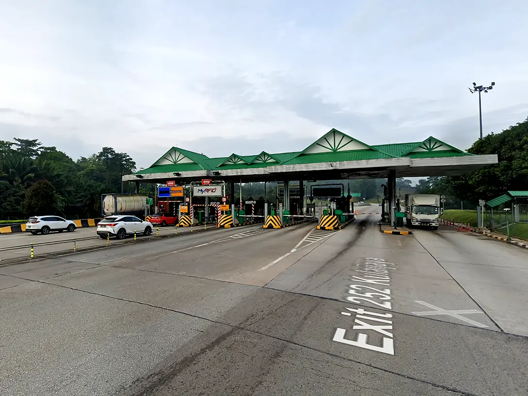 Kulai Toll Plaza