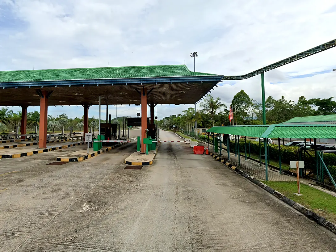 Lembah Beringin Toll Plaza