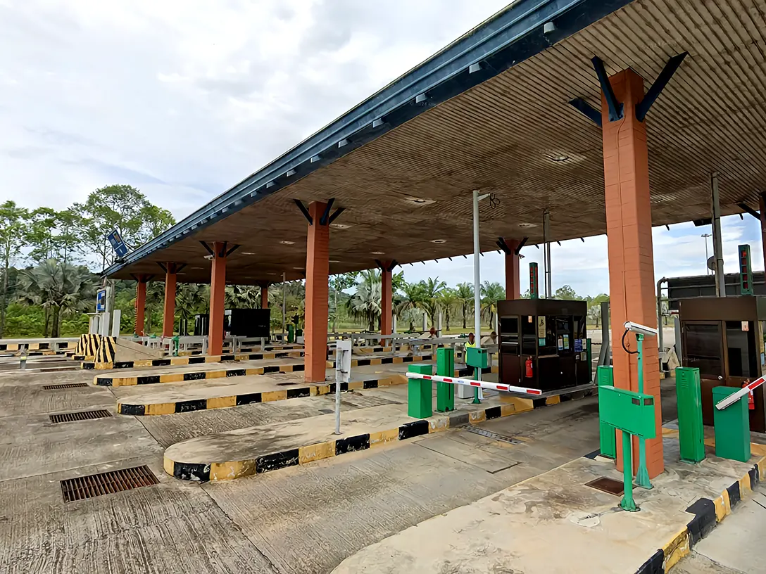 Lembah Beringin Toll Plaza