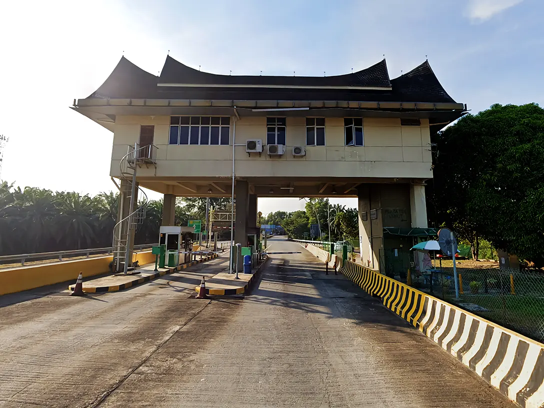 Lukut Toll Plaza