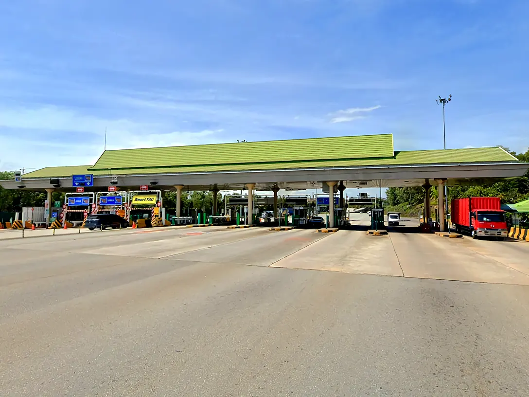 Nilai toll plaza