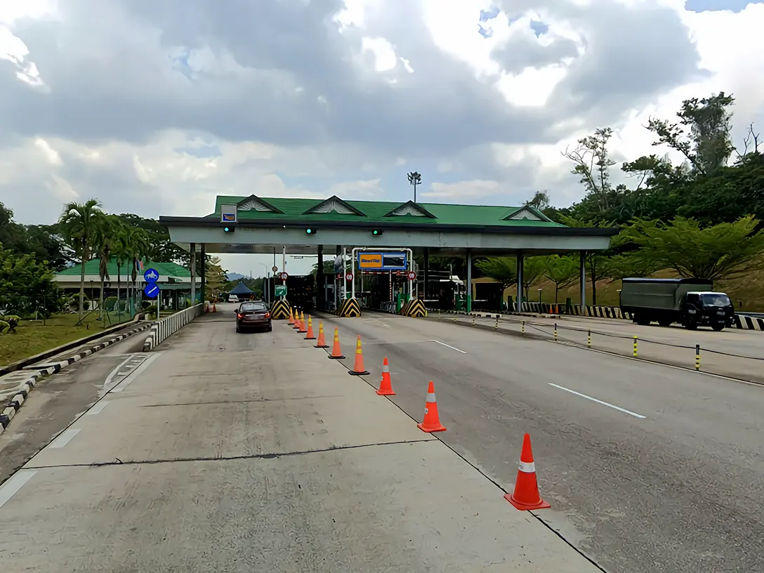 Pagoh Toll Plaza