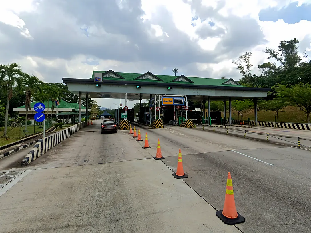 Pagoh Toll Plaza