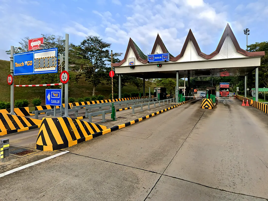 Pedas Linggi Toll Plaza