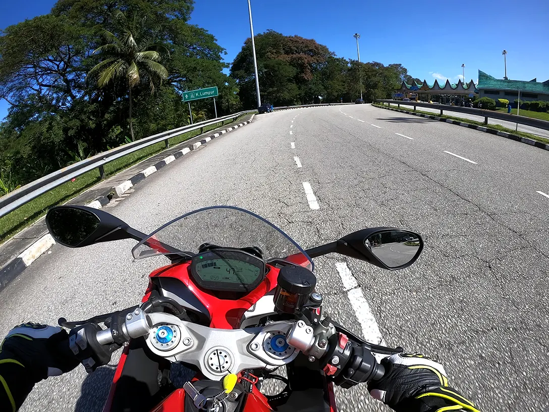 Road leading to the toll plaza