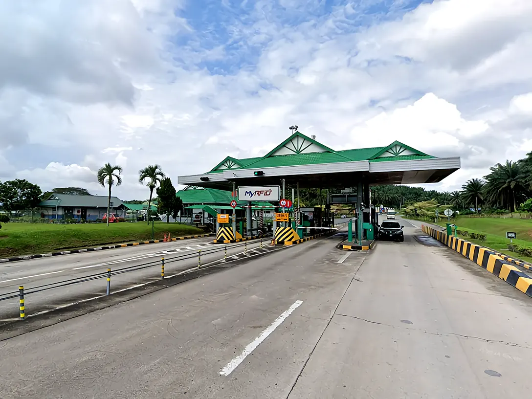 Sedenak Toll Plaza